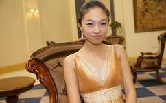 超薄肉色丝袜交足